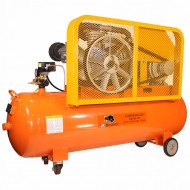 Bisonte SW102-170 ékszíjmeghajtású olajkenésű kompresszor (400V)